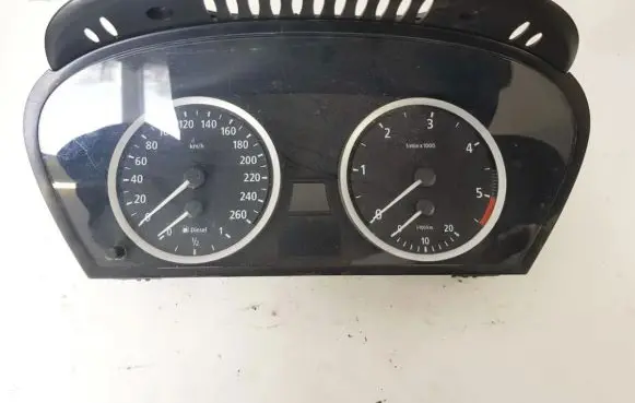 BMW 5 E60 E61 Speedometer (instrument cluster) 62116945633 110.080.213
