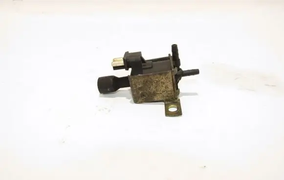 Vacuum valve