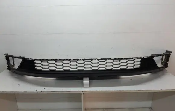 Volkswagen Tiguan Front bumper lip 5NA805903
