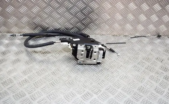Maserati Quattroporte Rear door lock 670003111 68195790AA