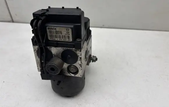 Volkswagen PASSAT B5 ABS Pump 8E0614111AB 0265216559