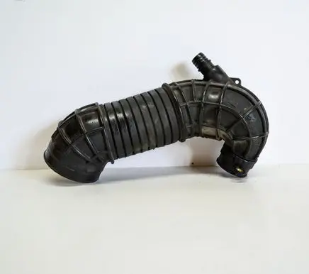 Audi A4 S4 B7 8E 8H Air intake hose/pipe 8E0129615J