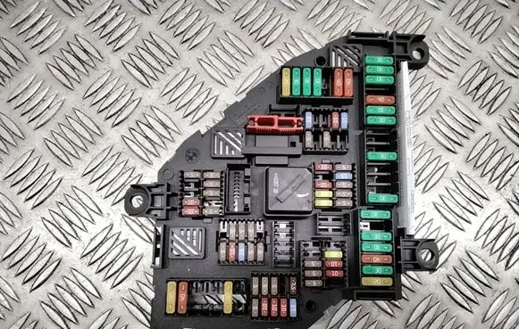 BMW 5 F10 F11 Fuse module 9264923