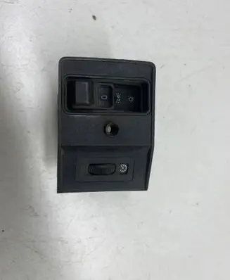 BMW 5 E34 Light switch 8110497