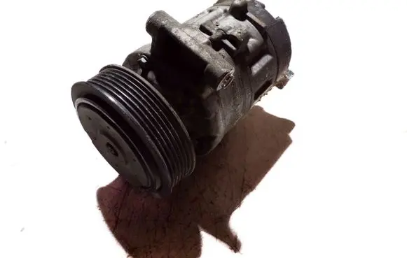Volkswagen Golf V Air conditioning (A/C) compressor (pump) 1K0820859N