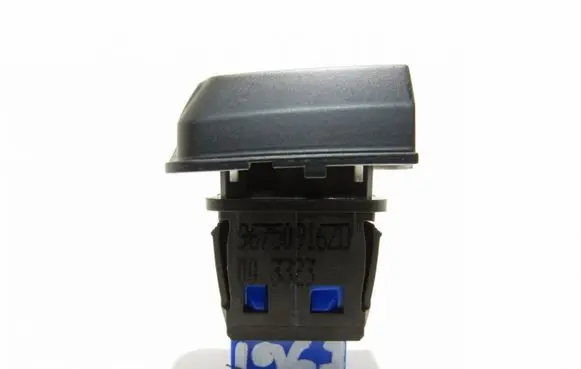 Peugeot 208 Hazard light switch 96750916ZD