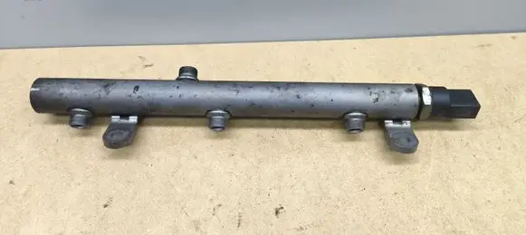 Mercedes-Benz E W211 Fuel main line pipe A0041536728