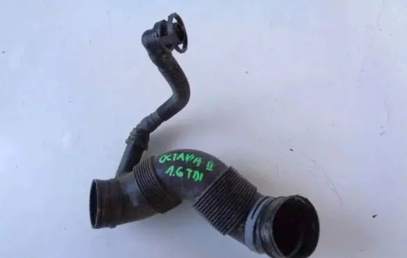 Skoda Octavia Mk2 (1Z) Turbo turbocharger oiling pipe/hose