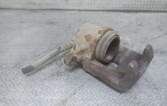 Suzuki Alto Front brake caliper