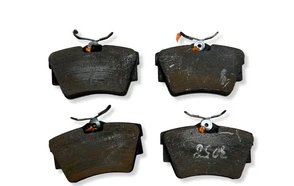 Volkswagen Transporter - Caravelle T4 Brake pads (rear) 