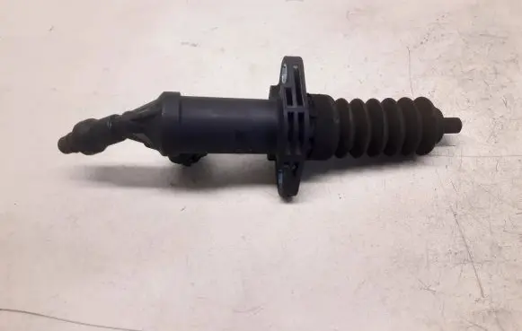 BMW 1 F20 F21 Clutch master cylinder 6795711