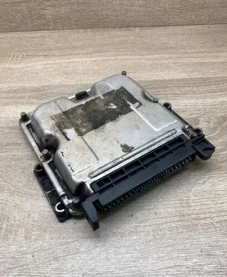 Peugeot 406 Engine control unit/module ECU 9635156580 0281001977