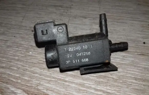 Volvo S80 Vacuum valve 72224010 30611668