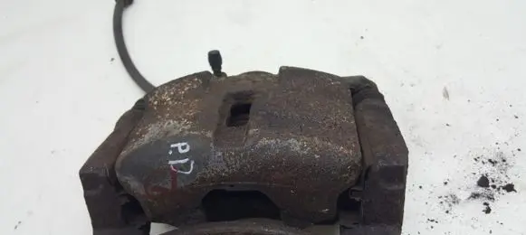 Nissan Qashqai Front brake caliper 6059