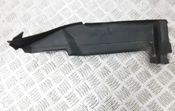 Audi Q3 8U Fender end trim 8U0821169
