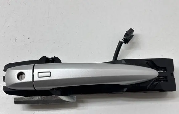 Nissan Rogue Front door exterior handle 6RRFRL2
