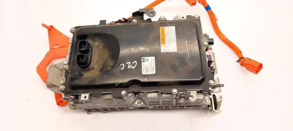Toyota RAV 4 (XA50) Voltage converter inverter G920033140