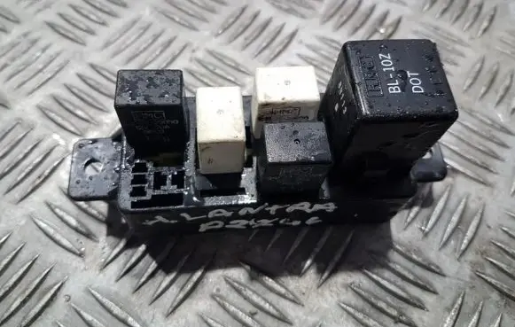 Hyundai Lantra II Fuse box set 9522429050