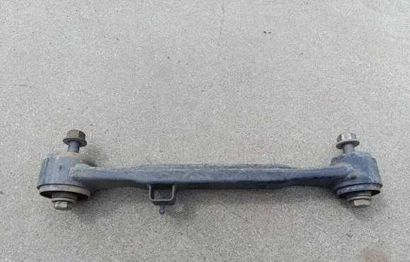 Dodge RAM Rear control arm 68279715aa