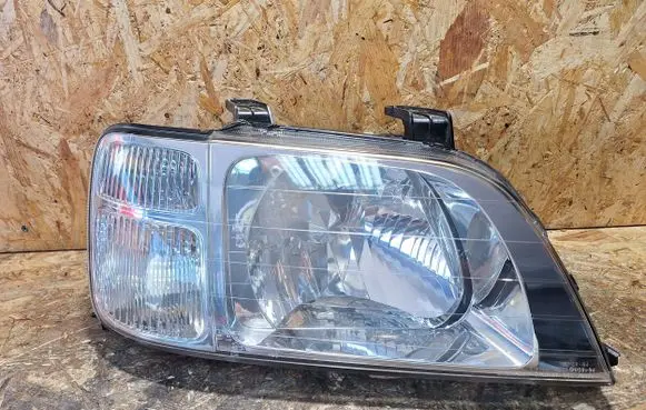 Honda CR-V Headlight/headlamp