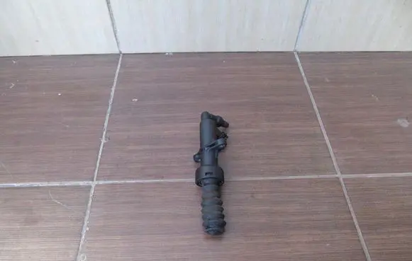 Peugeot 407 Clutch slave cylinder 9681495580