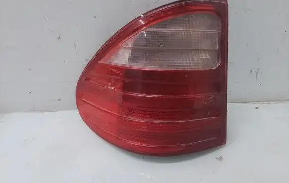 Mercedes-Benz E W210 Rear/tail lights