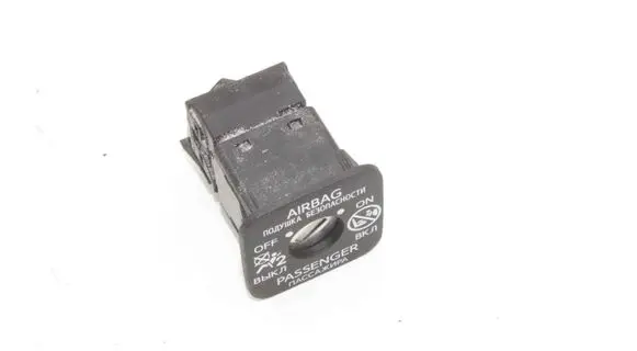Lexus NX Passenger airbag on/off switch 