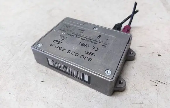 Audi A7 S7 4G Aerial antenna amplifier 8J0035456A