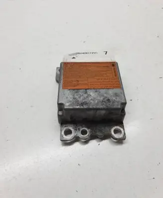 Nissan X-Trail T30 Airbag control unit/module 98208H40E 050605