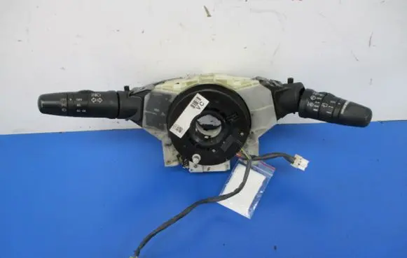 Nissan Primera Other switches/knobs/shifts 47945AS500