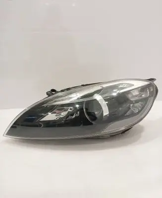 Volvo V40 Headlight/headlamp 31283334 7227100000