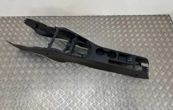 Seat Arona Center console 