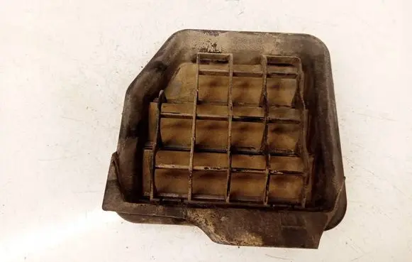 Volkswagen Golf VI Air intake duct part 