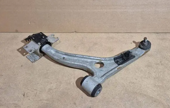 Mercedes-Benz B W246 W242 Front lower control arm/wishbone A2463330701