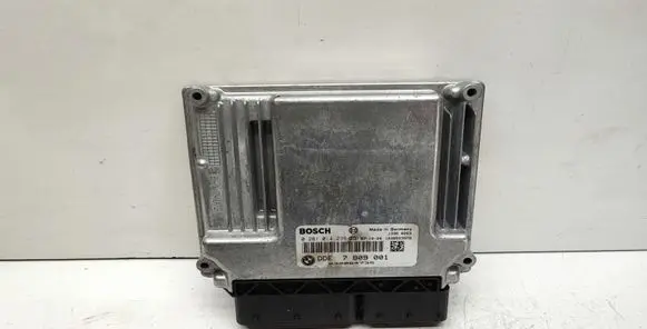 BMW 1 E81 E87 Engine control unit/module 7809001 0281014239