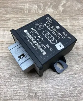 Audi A3 S3 8P Light module LCM 8P0907357H 5LA008379