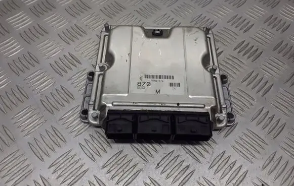 Mitsubishi Carisma Engine control unit/module ECU 281010437
