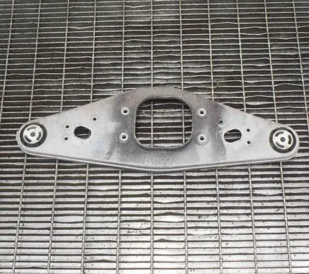 Mercedes-Benz SL R230 Rear differential/diff mount bracket A2303522206 2303522206