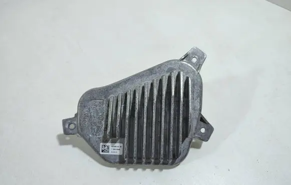 BMW X1 F48 F49 LED ballast control module 90068144