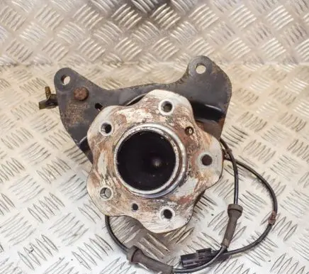 Nissan Qashqai Rear wheel hub