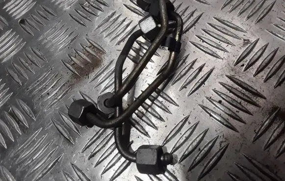 Audi A6 S6 C6 4F Fuel injector supply line/pipe 