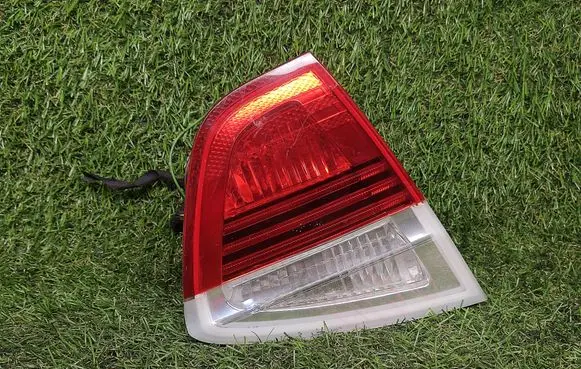 BMW 3 E90 E91 Tailgate rear/tail lights 6937459