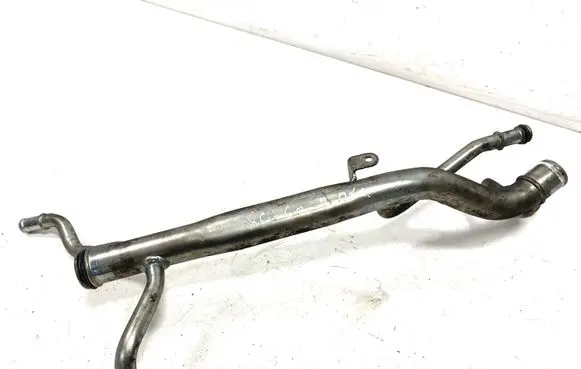 Volvo XC60 Engine coolant pipe/hose