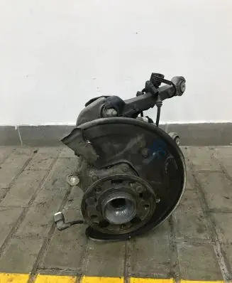 Mercedes-Benz E W213 Rear wheel hub