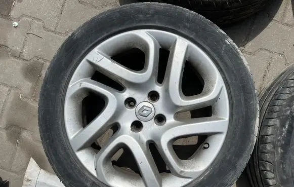 Renault Captur R17 alloy rim 403008829R