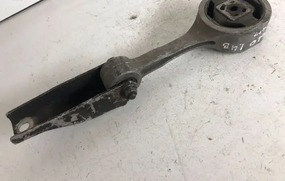 Volkswagen Polo Gearbox mount
