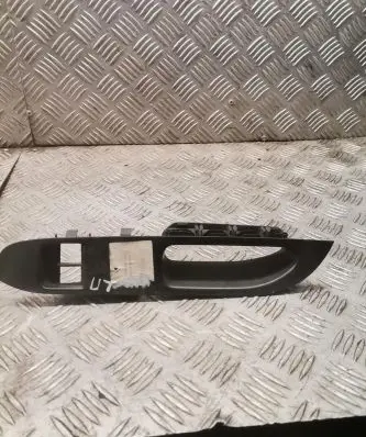 Seat Ibiza III (6L) Front door window switch trim 6l1867171d