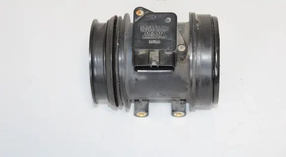 Jaguar XJ X40 Mass air flow meter LNE1620CA 1974080010