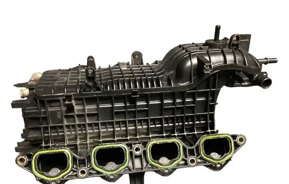 Volkswagen Polo V 6R Intake manifold 04E145749B 04E129711E