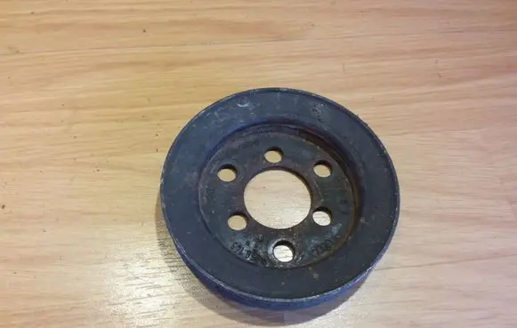 Audi A4 S4 B5 8D Power steering pump pulley 058145255D